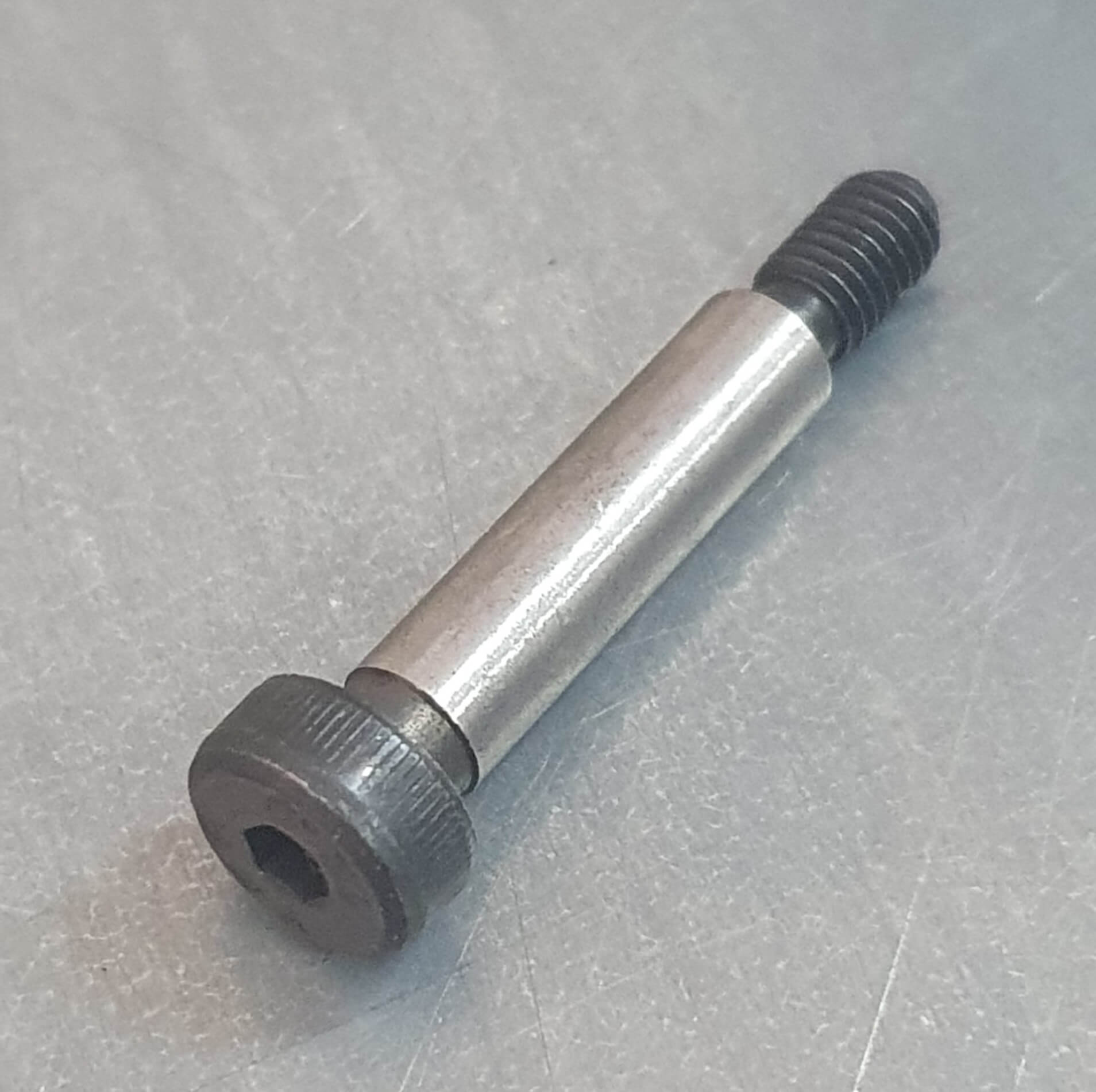 Sodi Vorderer Bremsscheibenhalterschraube M5xD6xL25mm