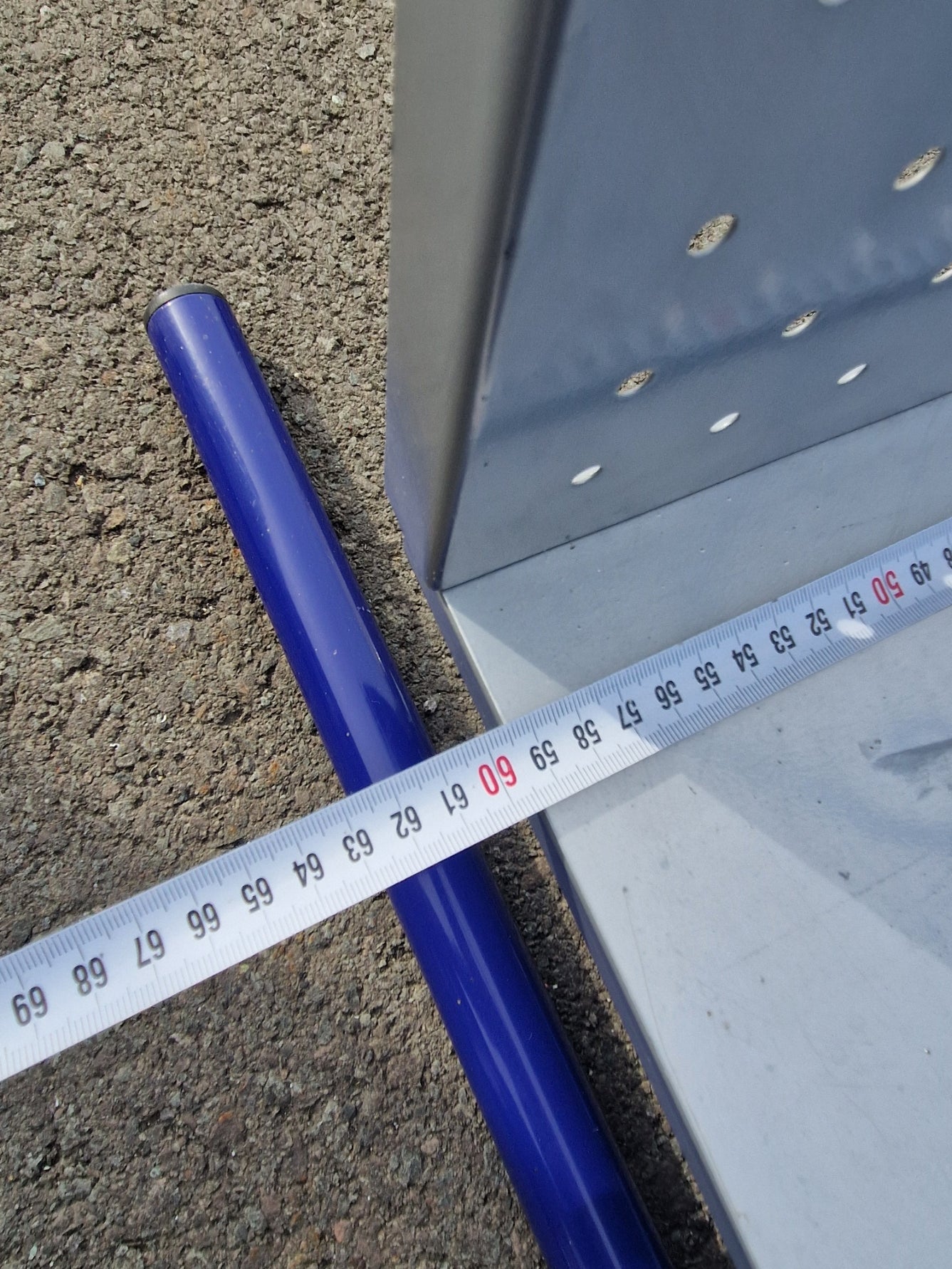 Lochregal Designständer silber/ blau 62x200x50