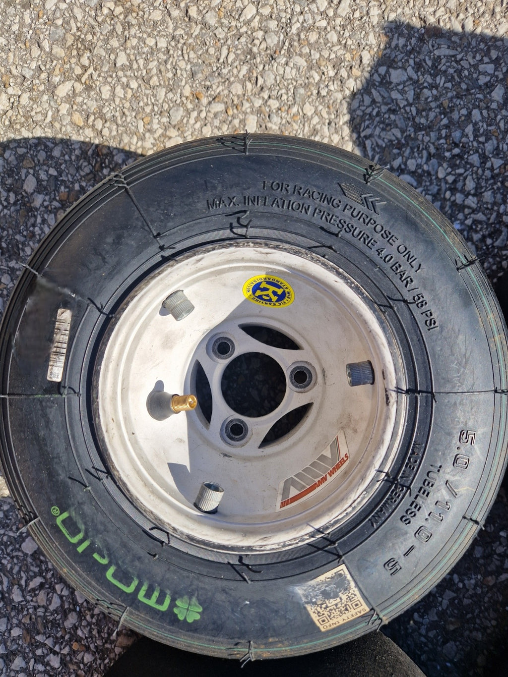 1 SET AMV Magnesium Felgen 145/115M25 OXITECH inkl. Mojo Reifen Rotax