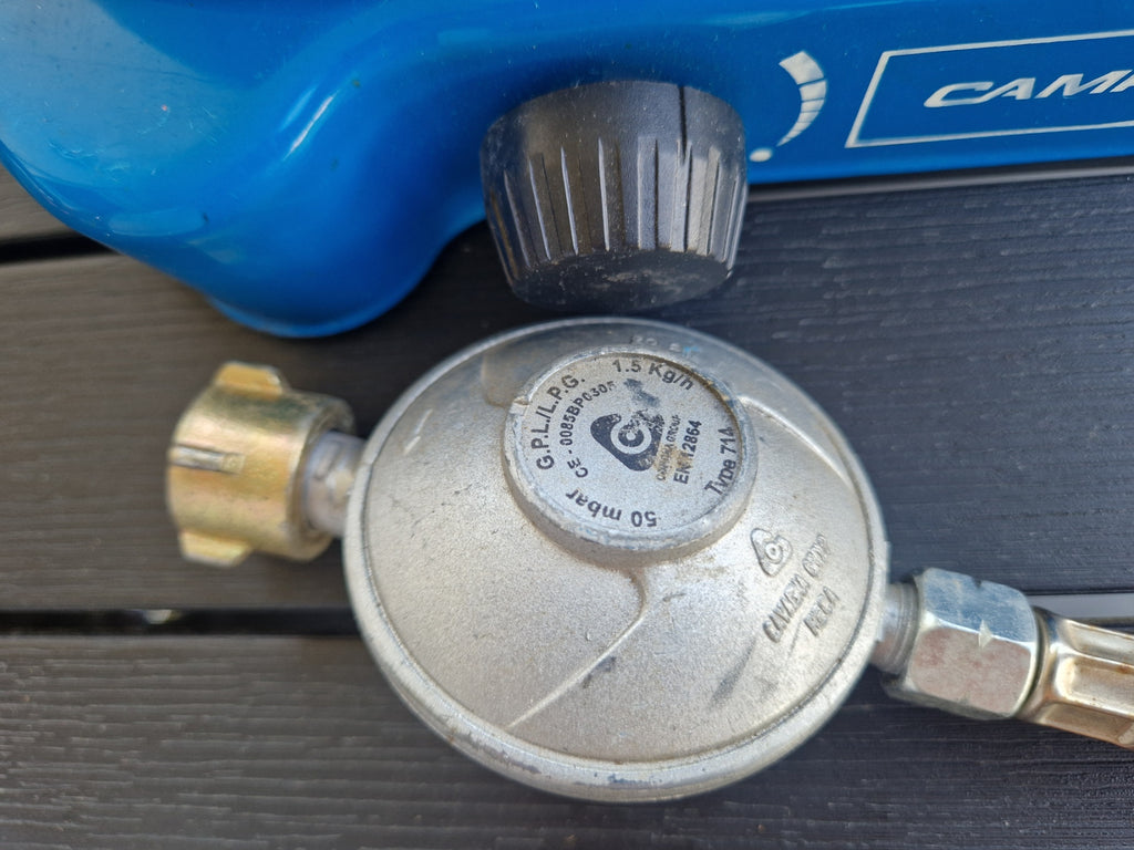 Camping Kocher GAS 2 flammig NEU inkl. Anschluss