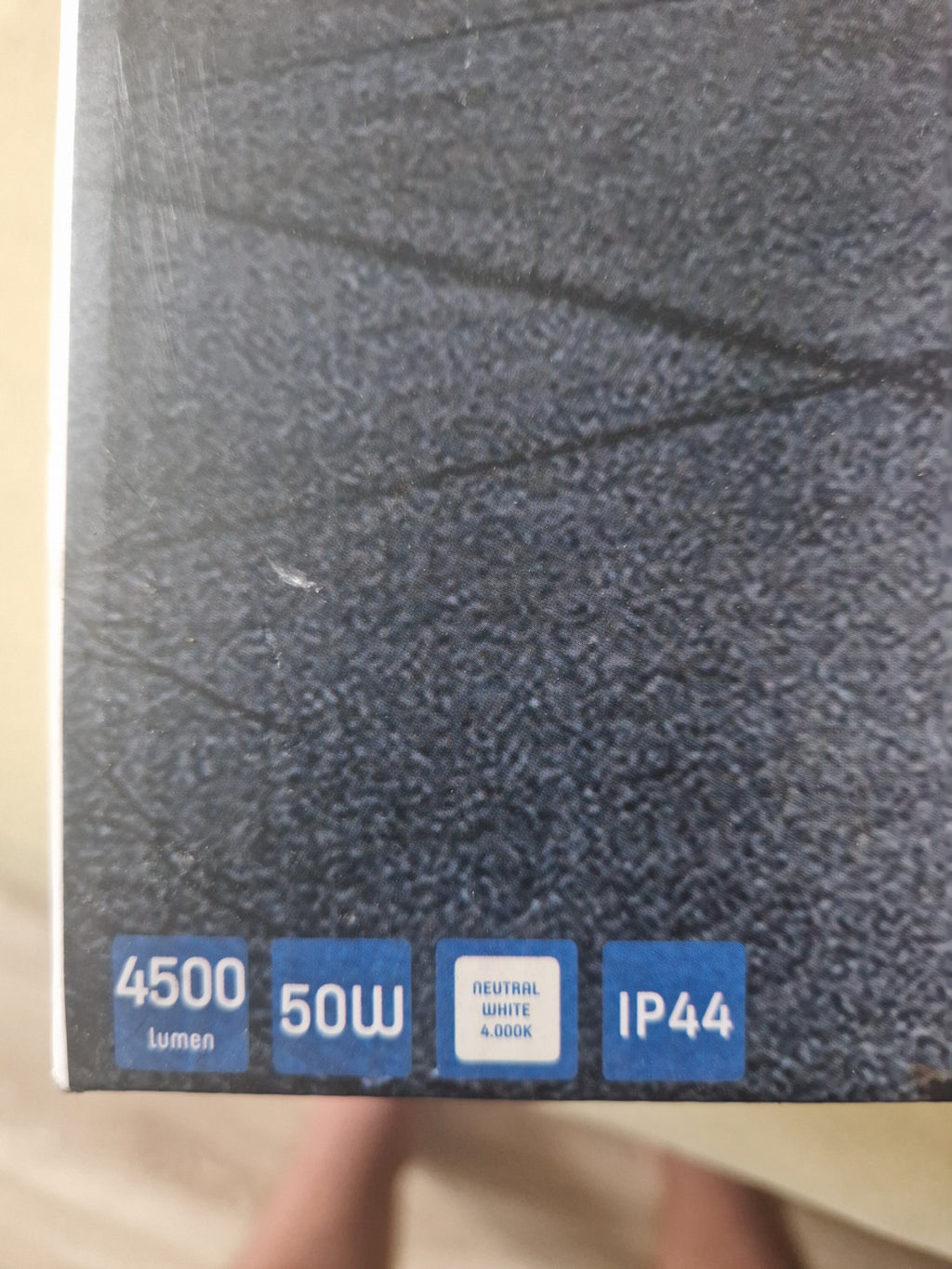 LED Strahler mit Sensor 4500lumen 50Watt IP44